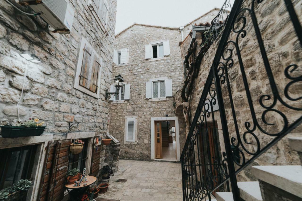 Trifunovic Old Town Apartment *