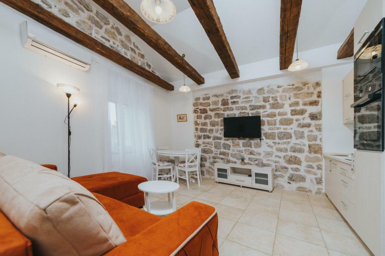 Apartment Trifunovic Old Town