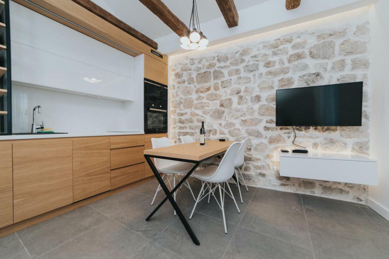 Trifunovic Old Town Apartment